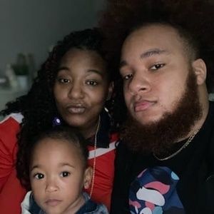 Meet your Posher, Avais